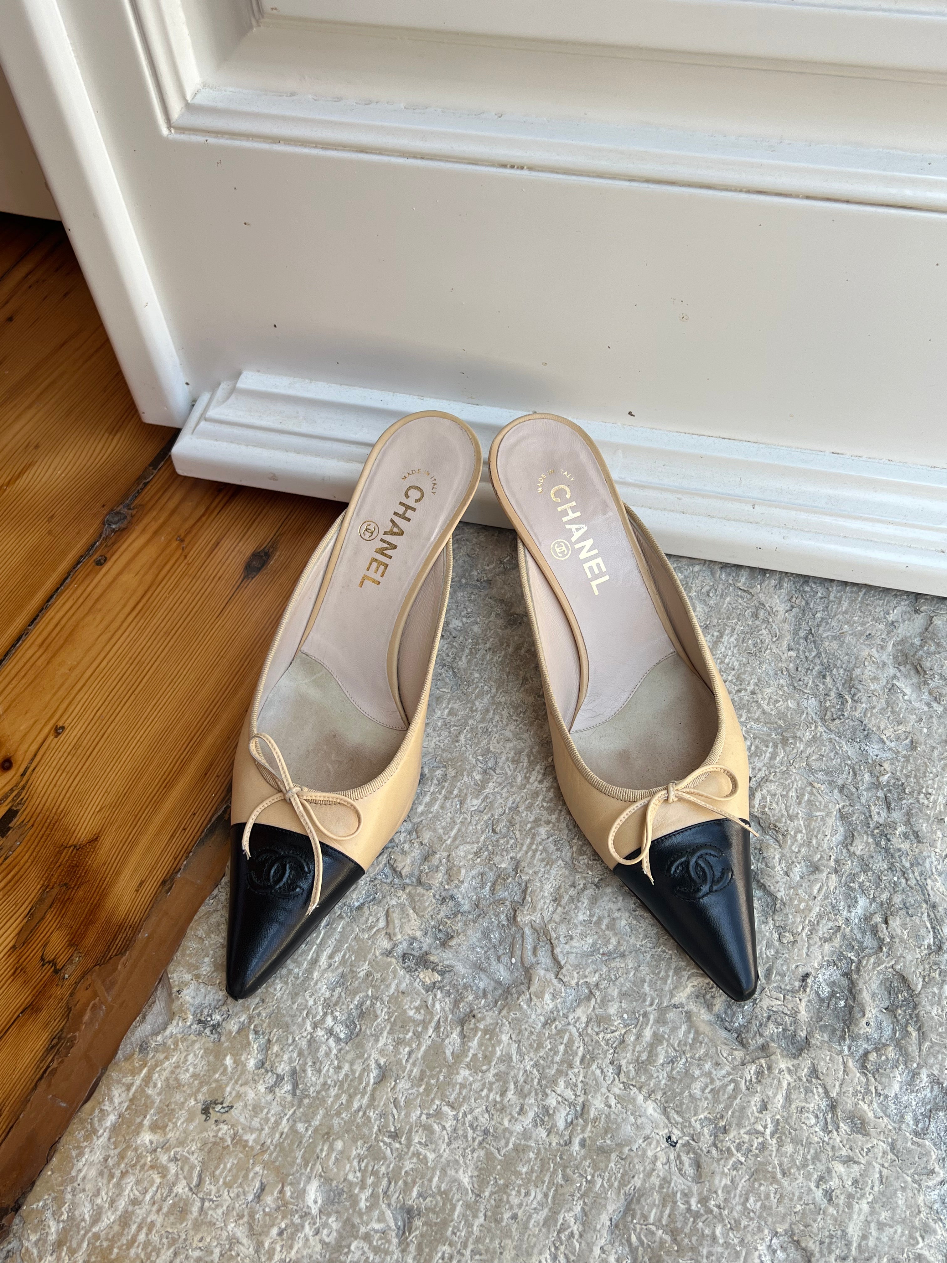 Chanel two tone best sale mules