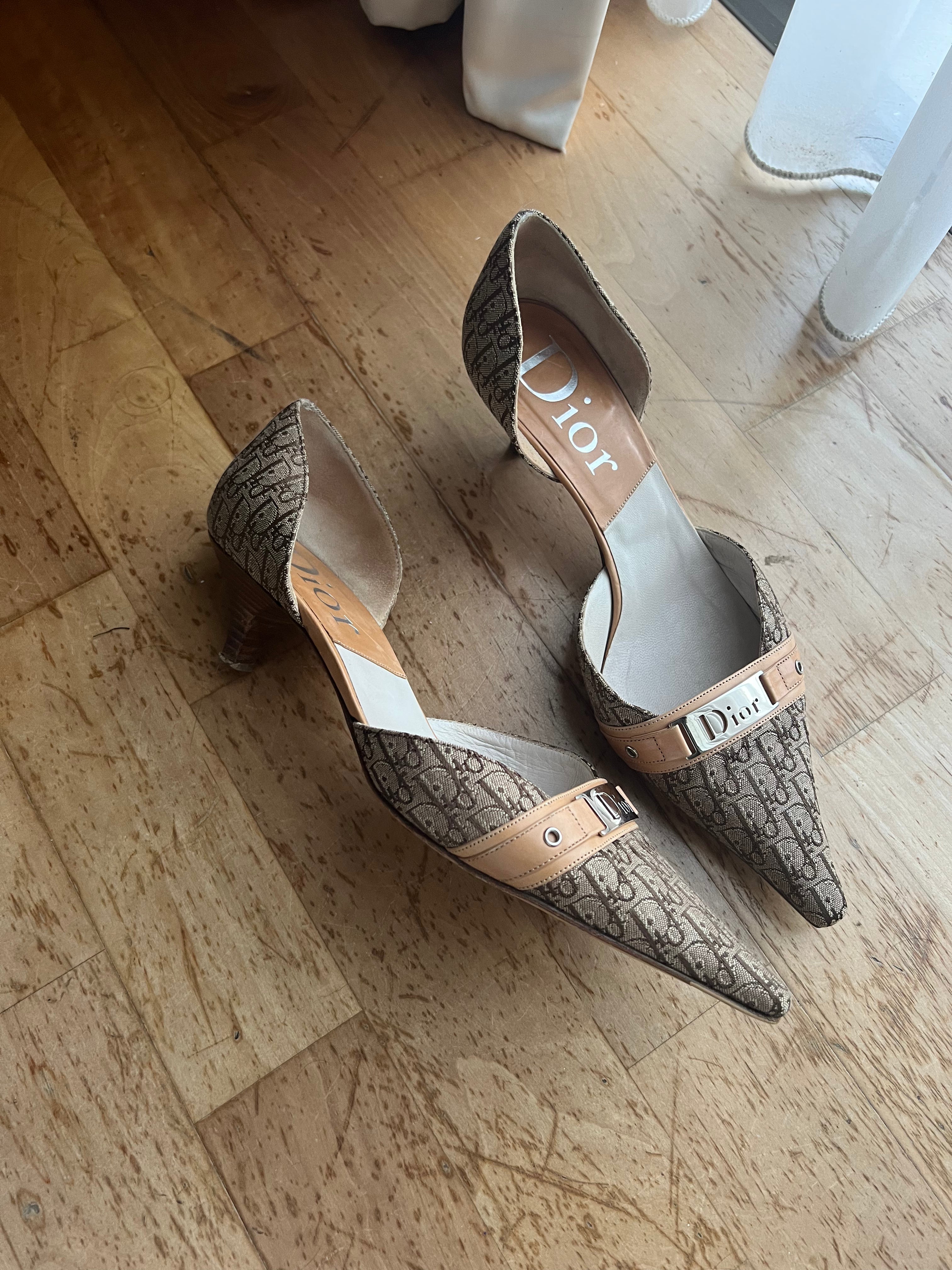 Dior online kitten heels